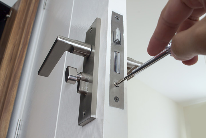 Our local locksmiths are able to repair and install door locks for properties in Moorends and the local area.